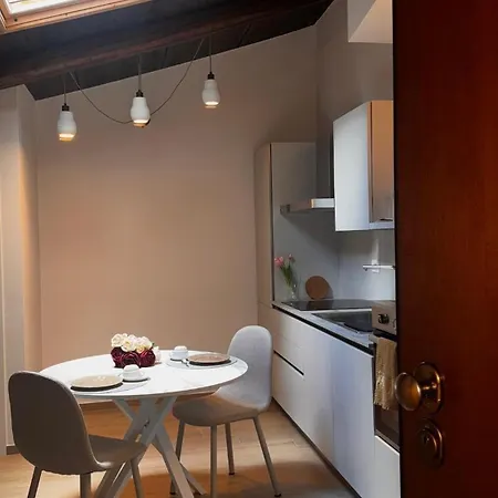 Nel Cuore Di Comodo E Moderno Apartament *